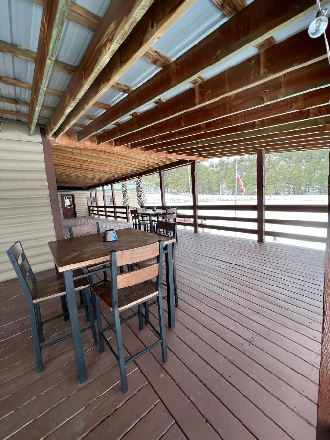 The Lodge At Devils Tower Extérieur photo